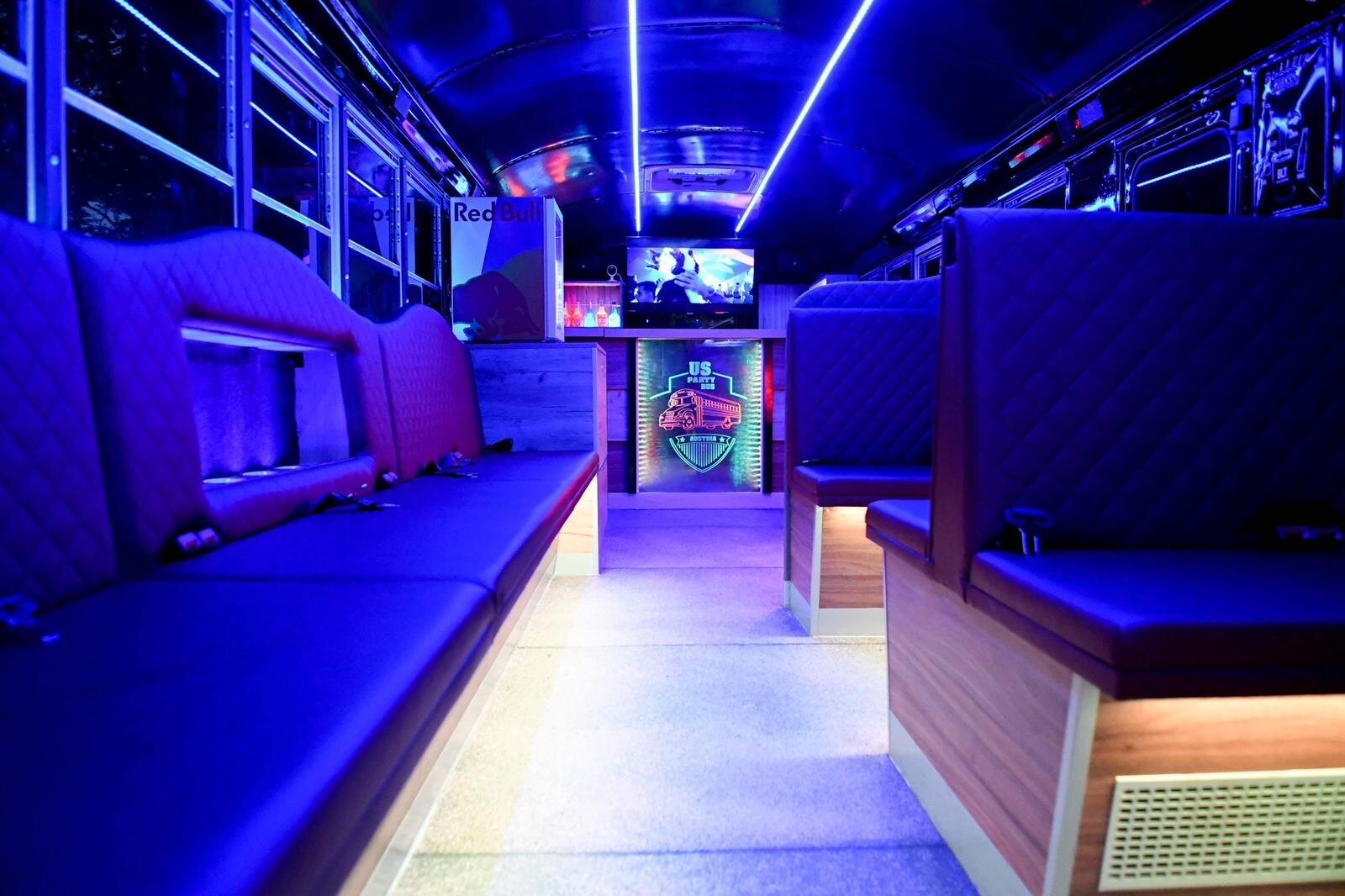 Jetzt neu! - Der Premium-Schoolbus